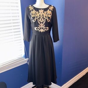 “Ted Baker London Shamari Dress – Timeless Elegance in Black & Gold” Size 2 (Ted
